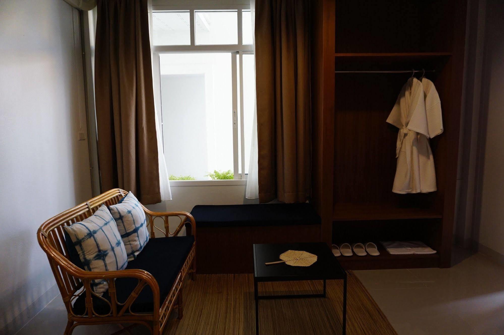Baan Iyara Hotel Nan Buitenkant foto