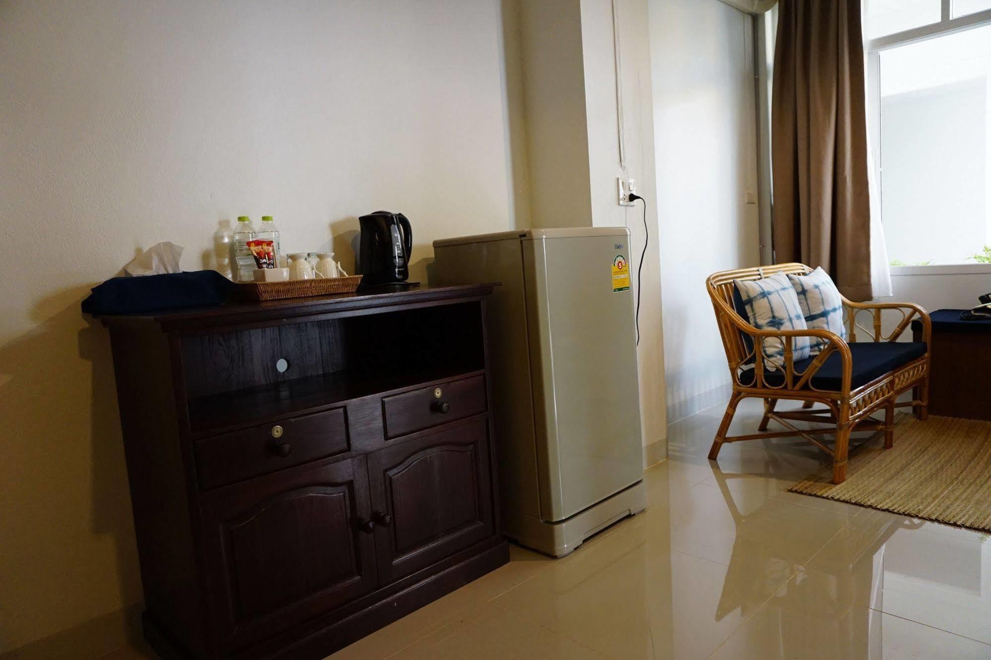Baan Iyara Hotel Nan Buitenkant foto