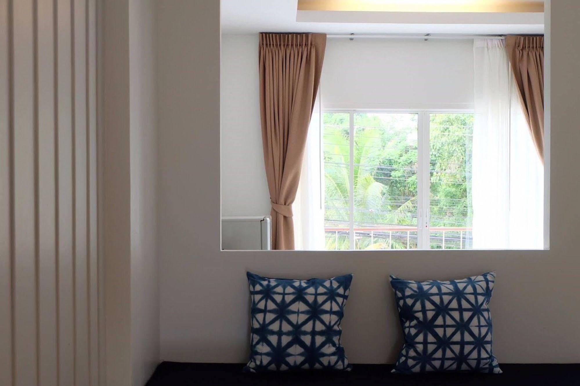 Baan Iyara Hotel Nan Buitenkant foto